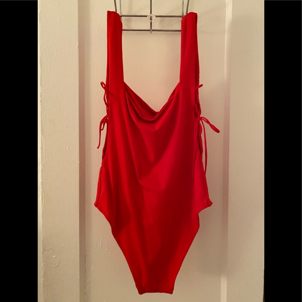 Red LA PERLA Mediterraneo One-Piece Swimsuit